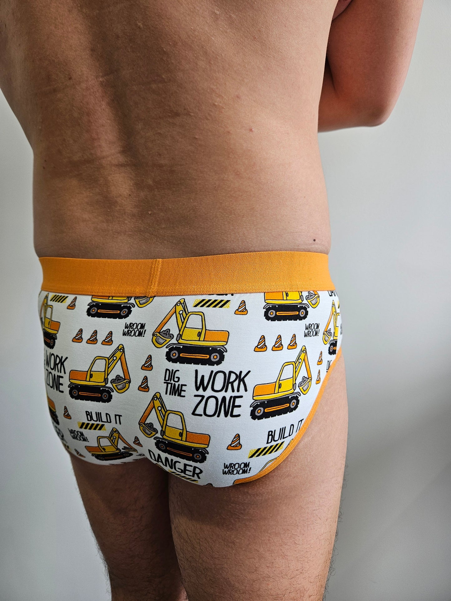 Men's Little Kid "Construction" Design Briefs
